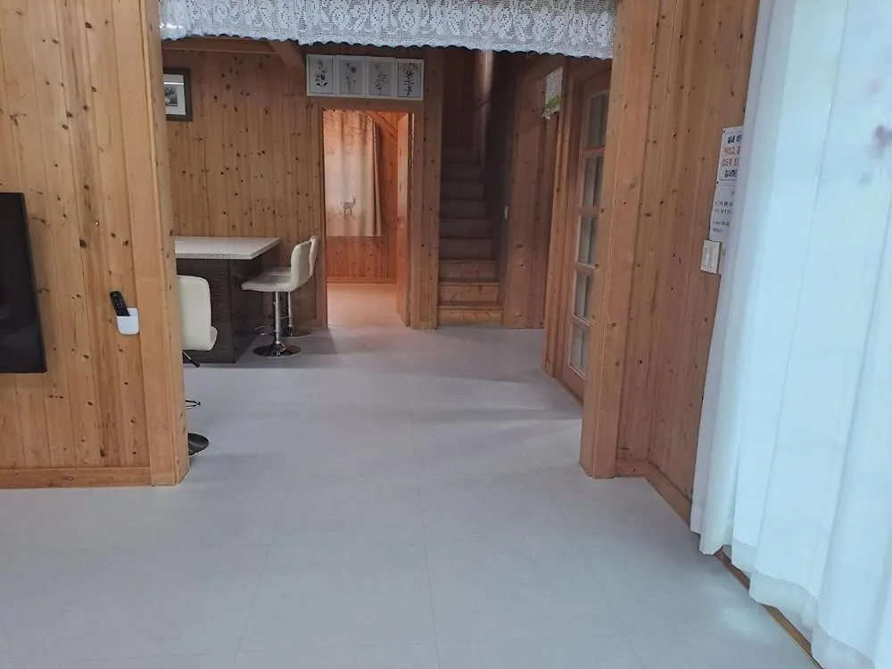 Jeju Neulpureon House酒店 招待所